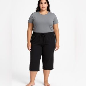 SJB Active Black Track Capris with Grey Stripes Pockets 2X